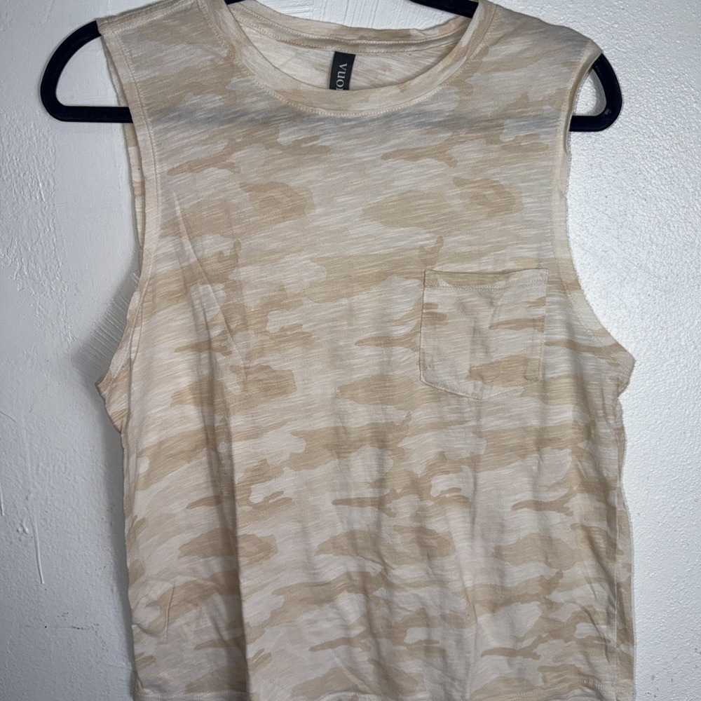 VUORI Sunset Tank Top Womens Size  L Bisque Beige‎ Camo Print 100% Pima Cotton